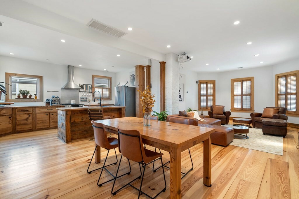 Property Photo:  10 Loring Street 2  MA 02143 