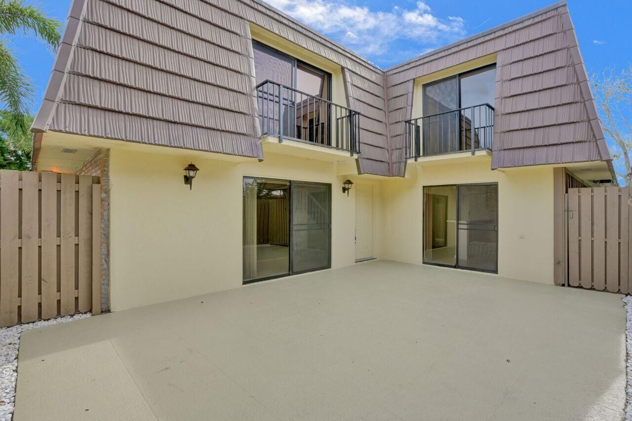 Property Photo: 721 7th Court FL 33410