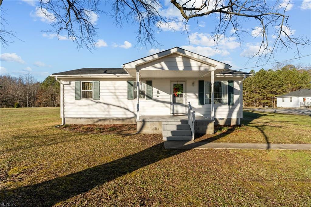 Property Photo:  18100 Clubhouse Road  VA 23829 