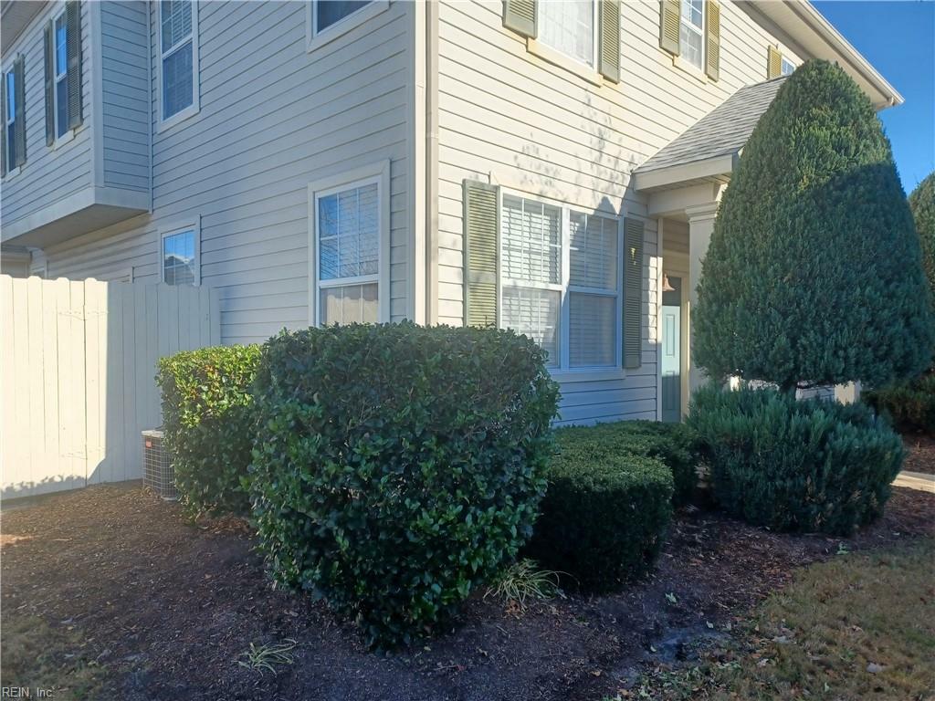 Property Photo:  1411 Hambledon Loop  VA 23320 