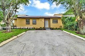 Property Photo:  3005 NW 204th Ter 3005  FL 33056