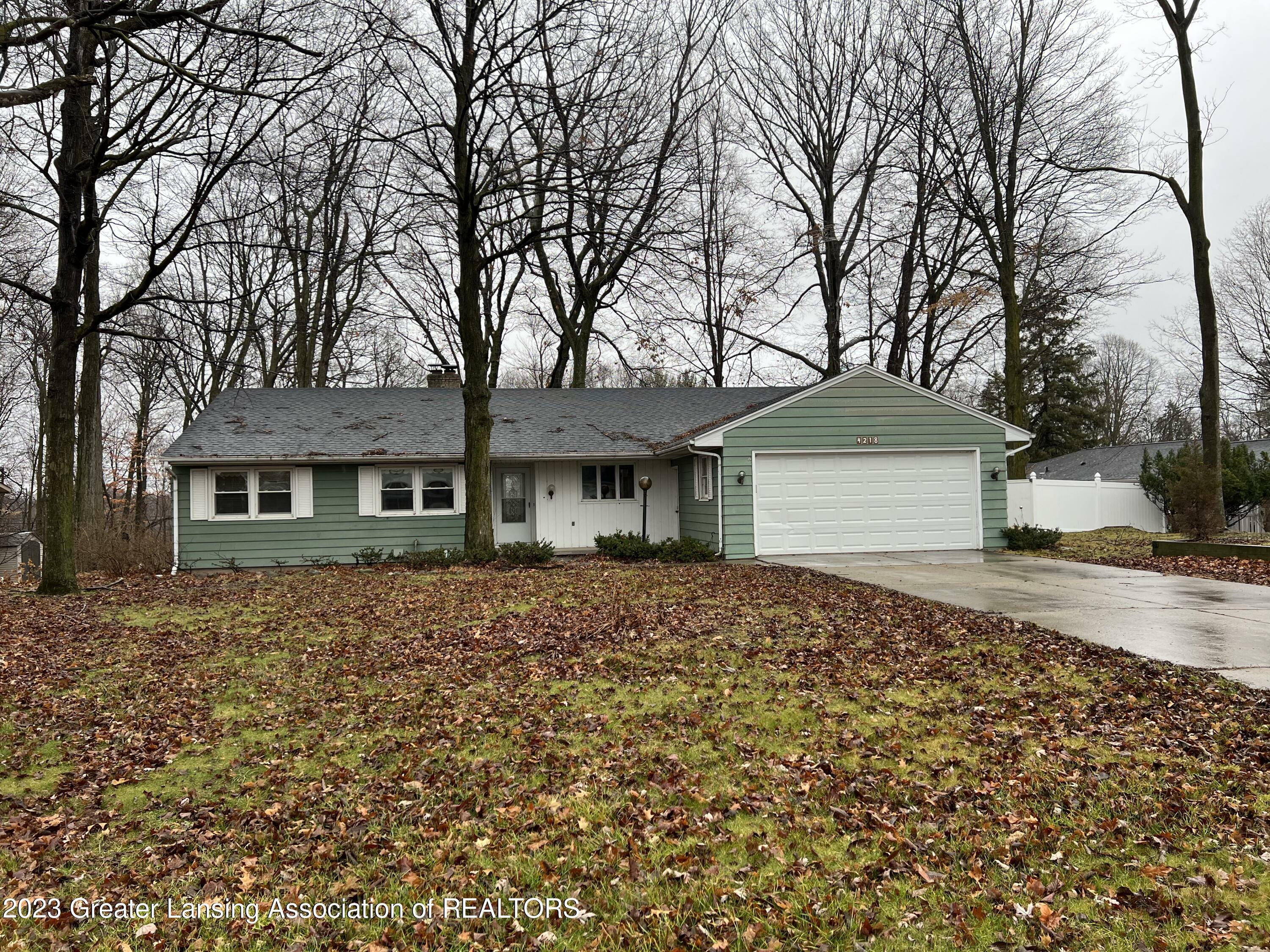 Property Photo:  4218 Mar Moor Drive  MI 48917 