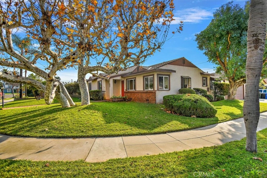 Property Photo:  356 W Vista Bonita  CA 91702 