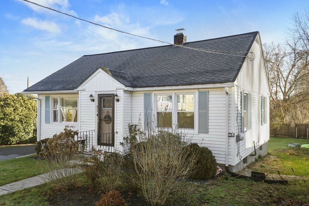 Property Photo:  211 Grove Avenue  MA 01453 