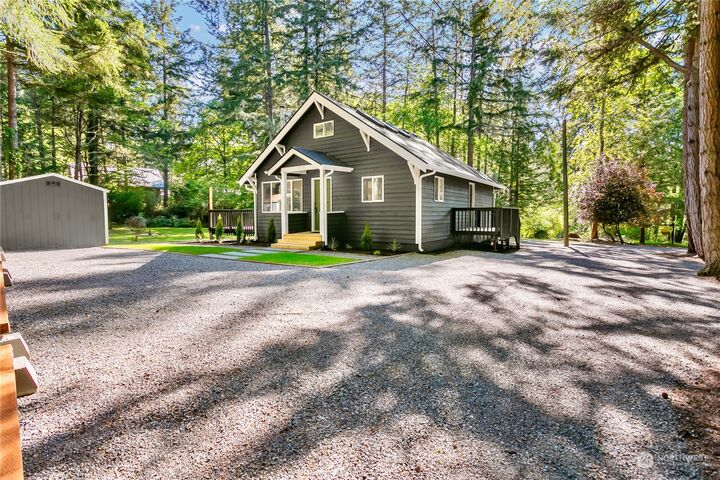 3 bed Fox Island home for sale 1155 13th Avenue, Fox Island, WA 98333