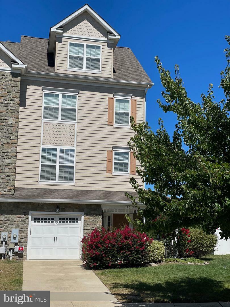 Property Photo:  90 Backstretch Way  MD 20678 