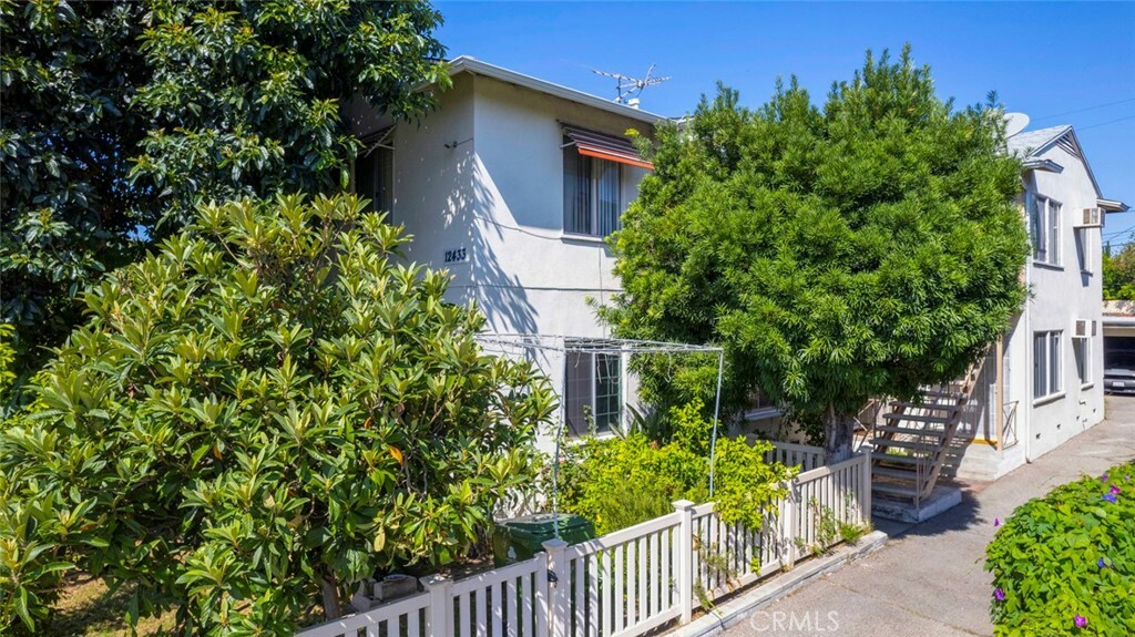 Property Photo:  12433 Riverside Drive  CA 91607 