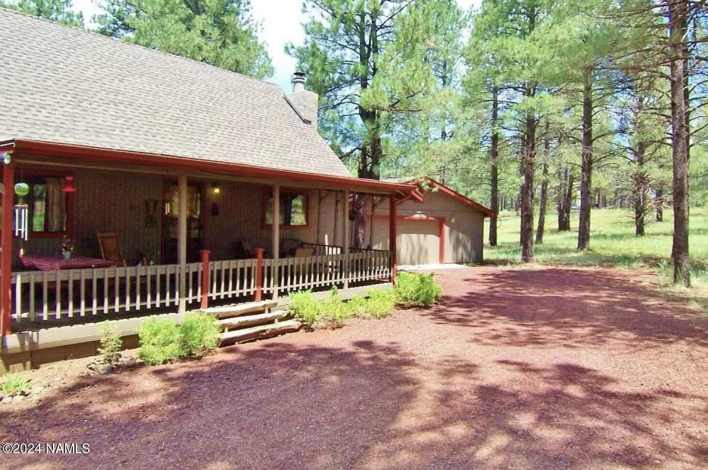 Property Photo:  13075 E King John Road  AZ 86046 