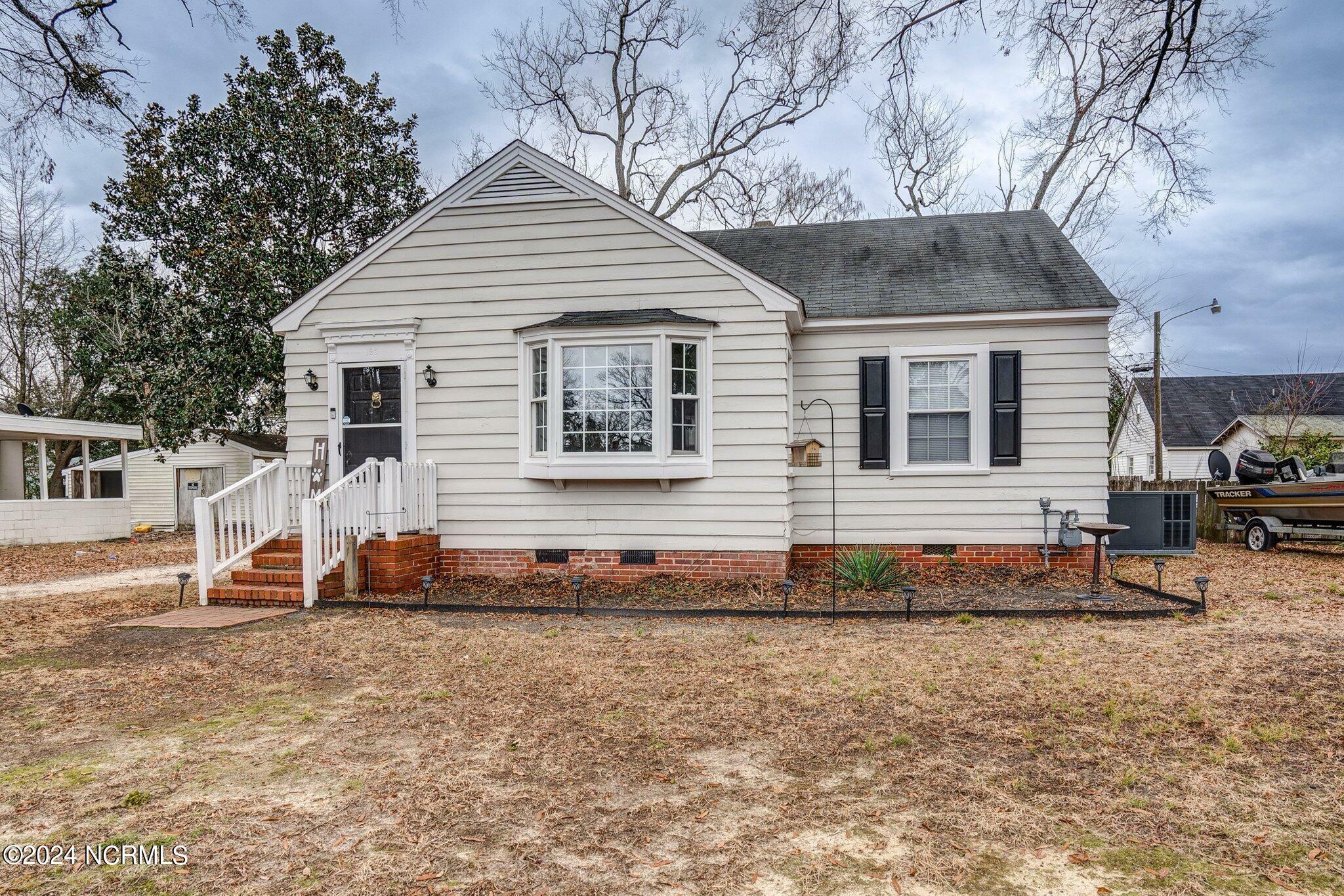 Property Photo:  125 Mayo Street  NC 27886 