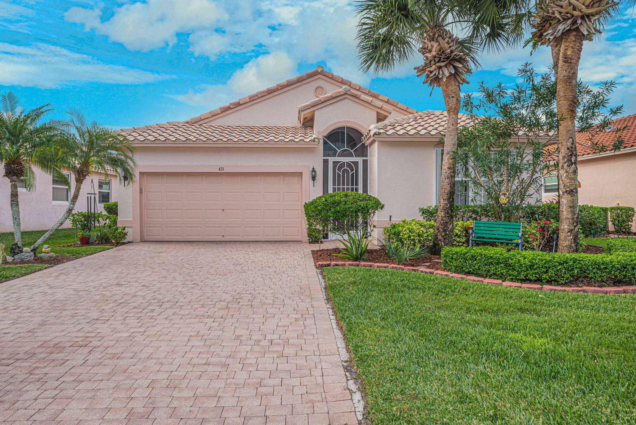 Property Photo:  431 NW Sunview Way  FL 34986 