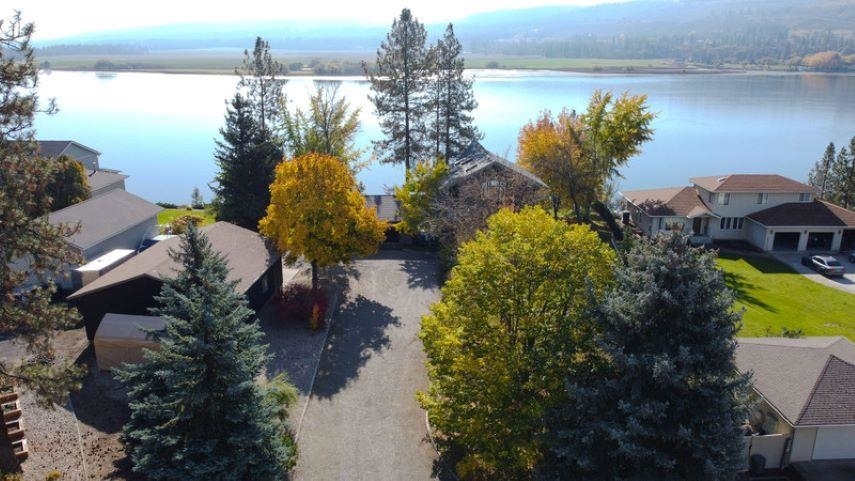 Property Photo:  6495 Long Lake Dr  WA 99026 