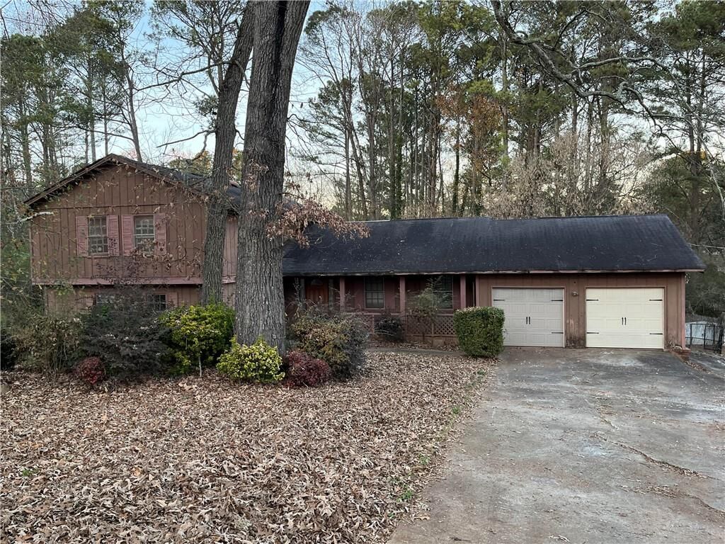 Property Photo:  3962 Pinehurst Place  GA 30034 