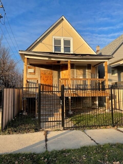 Property Photo: 1520 W 72nd Place IL 60636