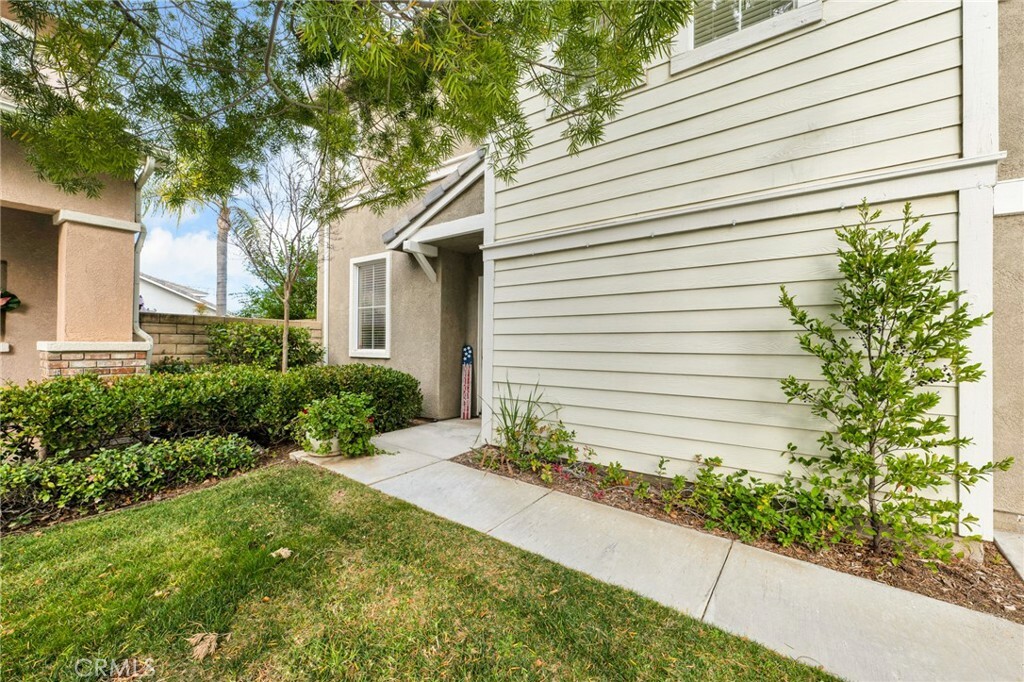 Property Photo:  28511 Lobelia Lane  CA 91354 