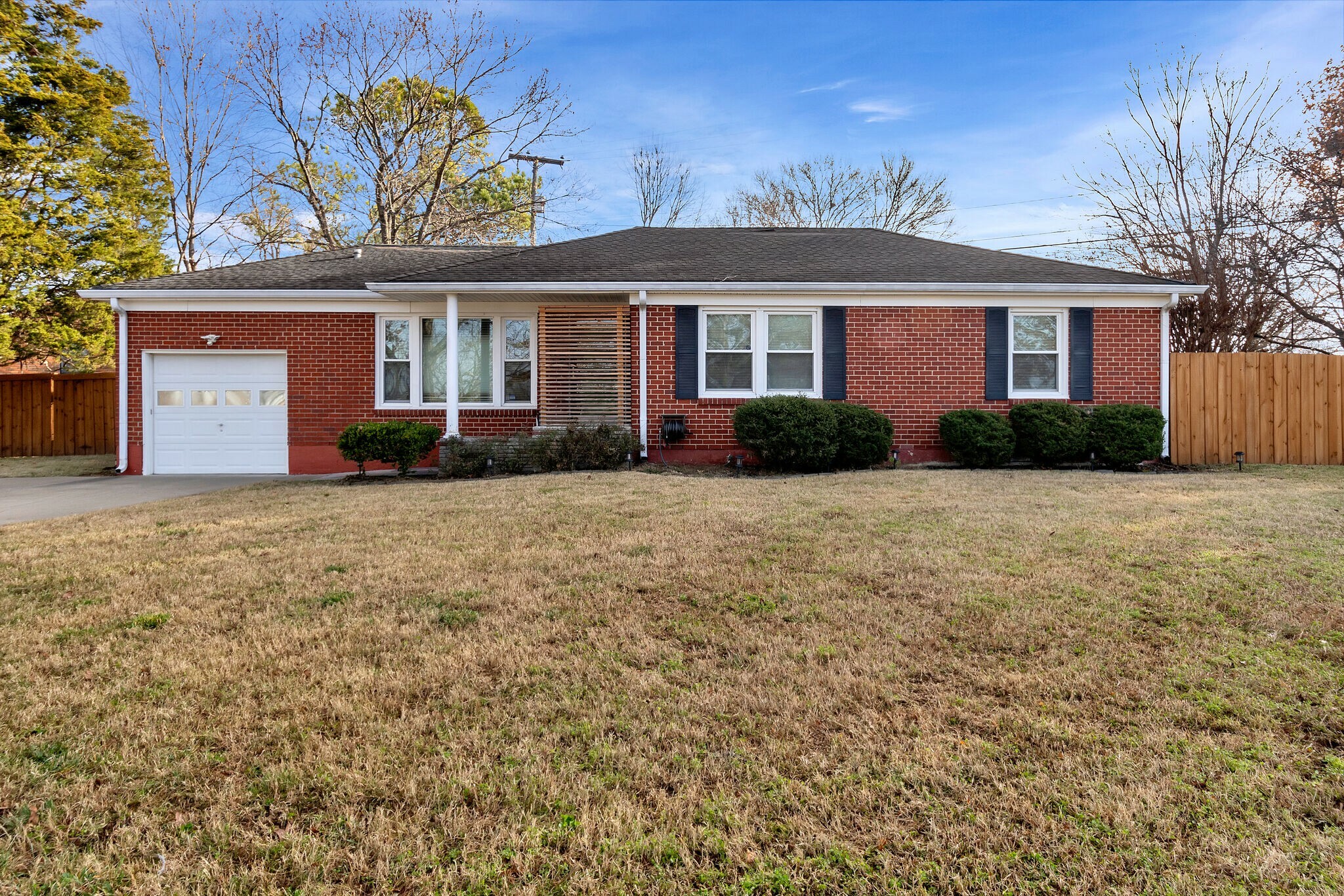 Property Photo:  201 Donelson Hills Dr  TN 37214 