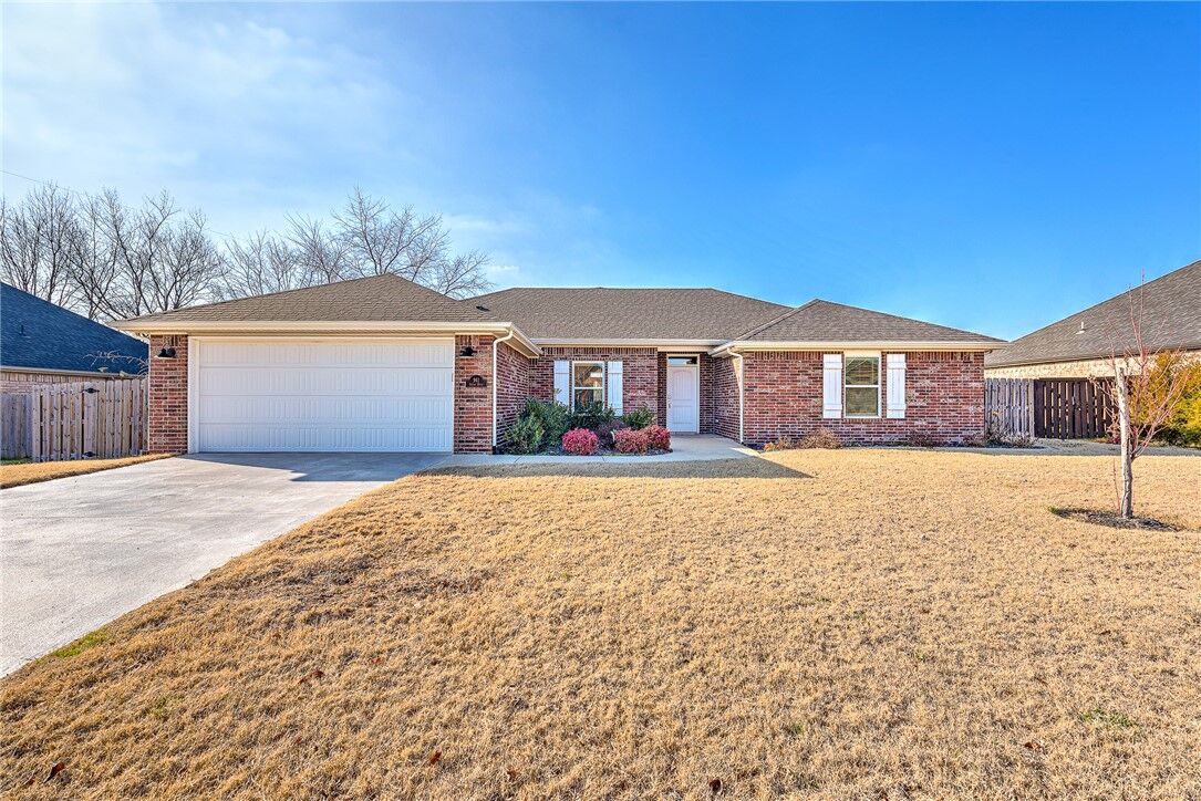 Property Photo:  941 Sienna Drive  AR 72719 