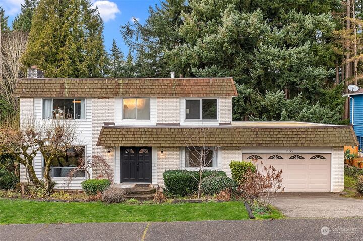 5 bed Kirkland home for sale 11704 NE 145th Street, Kirkland, WA 98034
