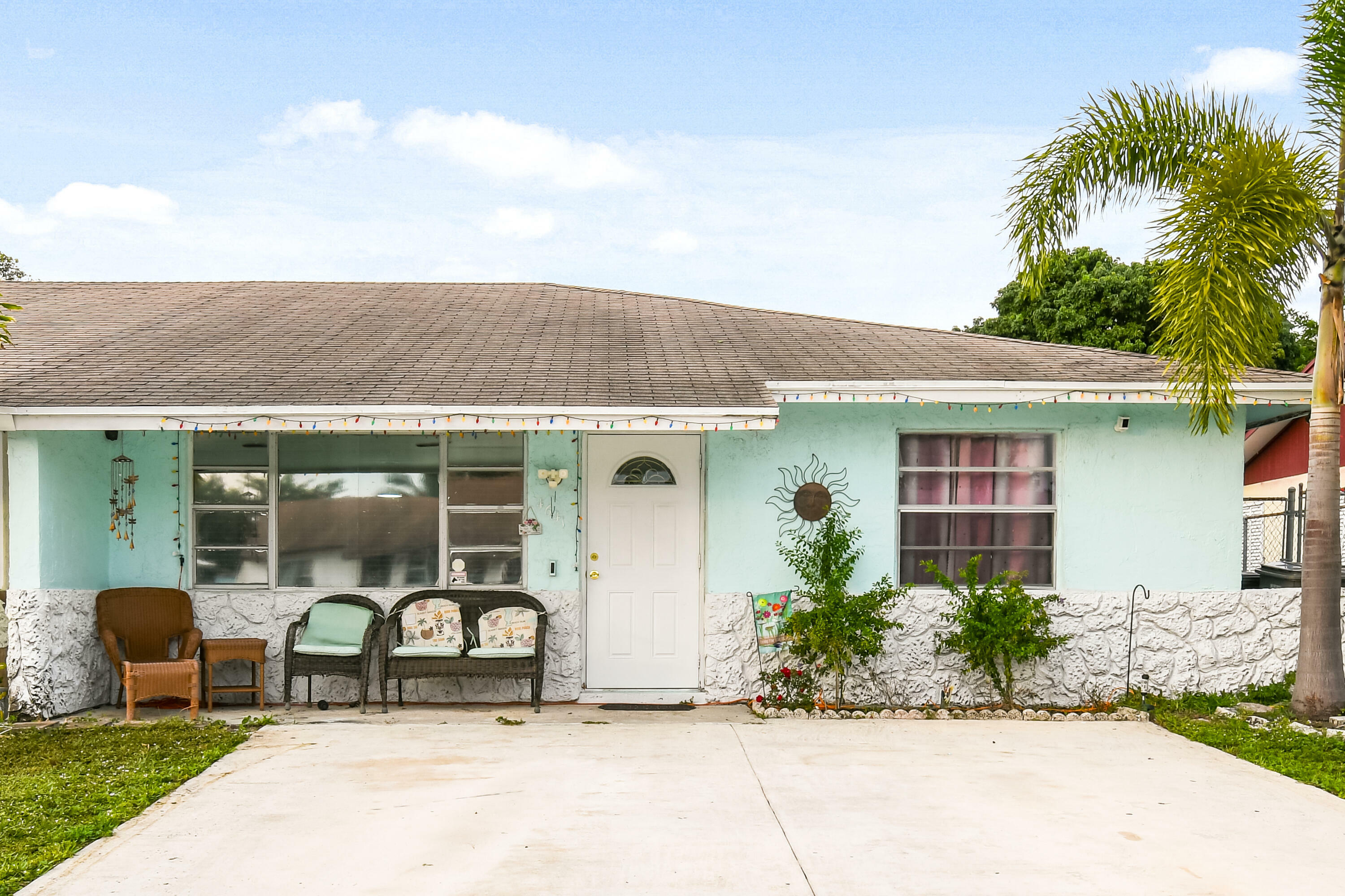 Property Photo:  4641 Brady Lane  FL 33418 
