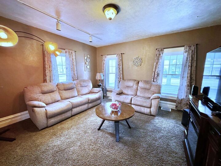 1221 North Washington Street  Janesville WI 53548 photo