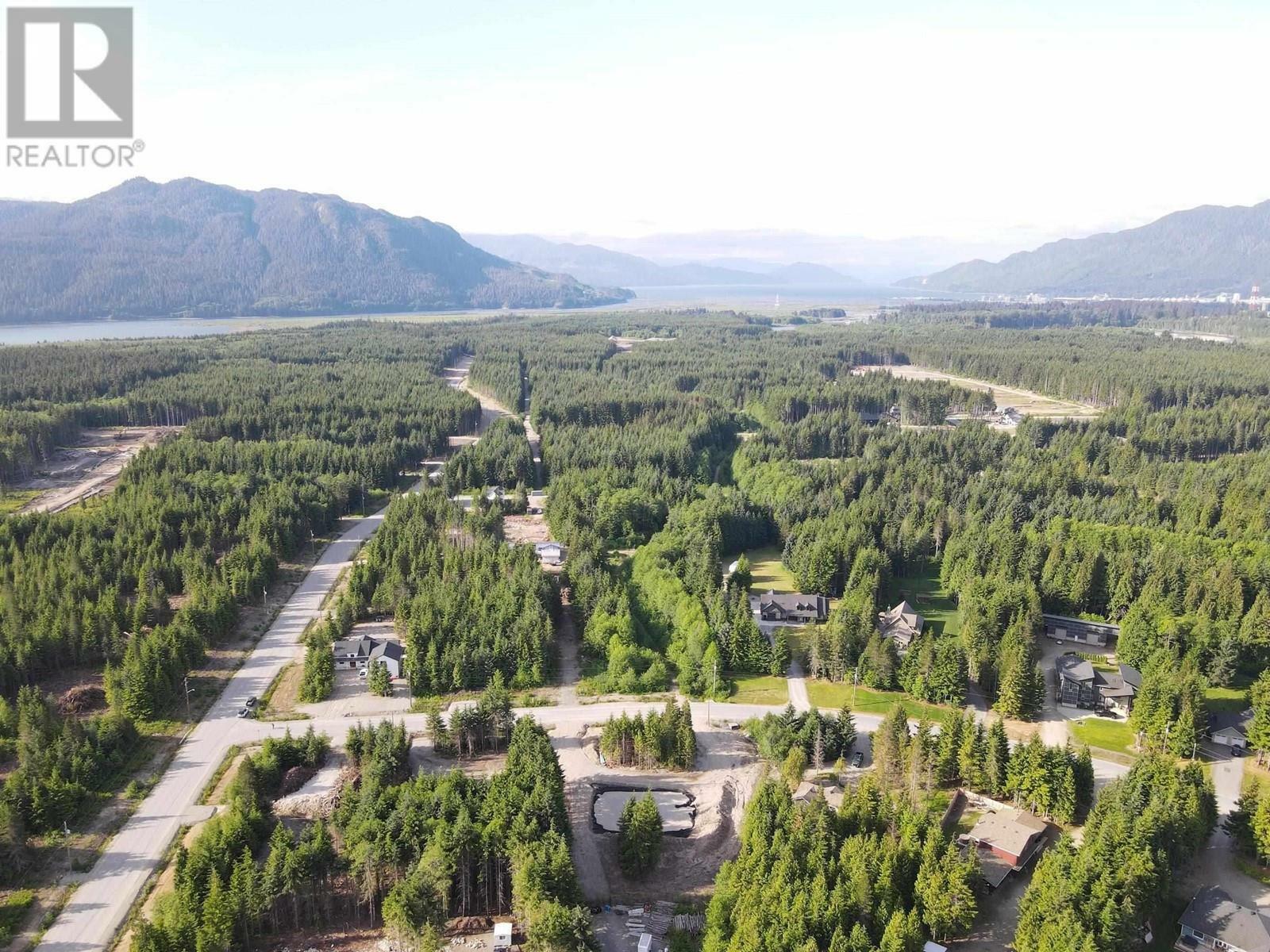 Photo de la propriété:  300 Loganberry Avenue  BC V8C 0B6 