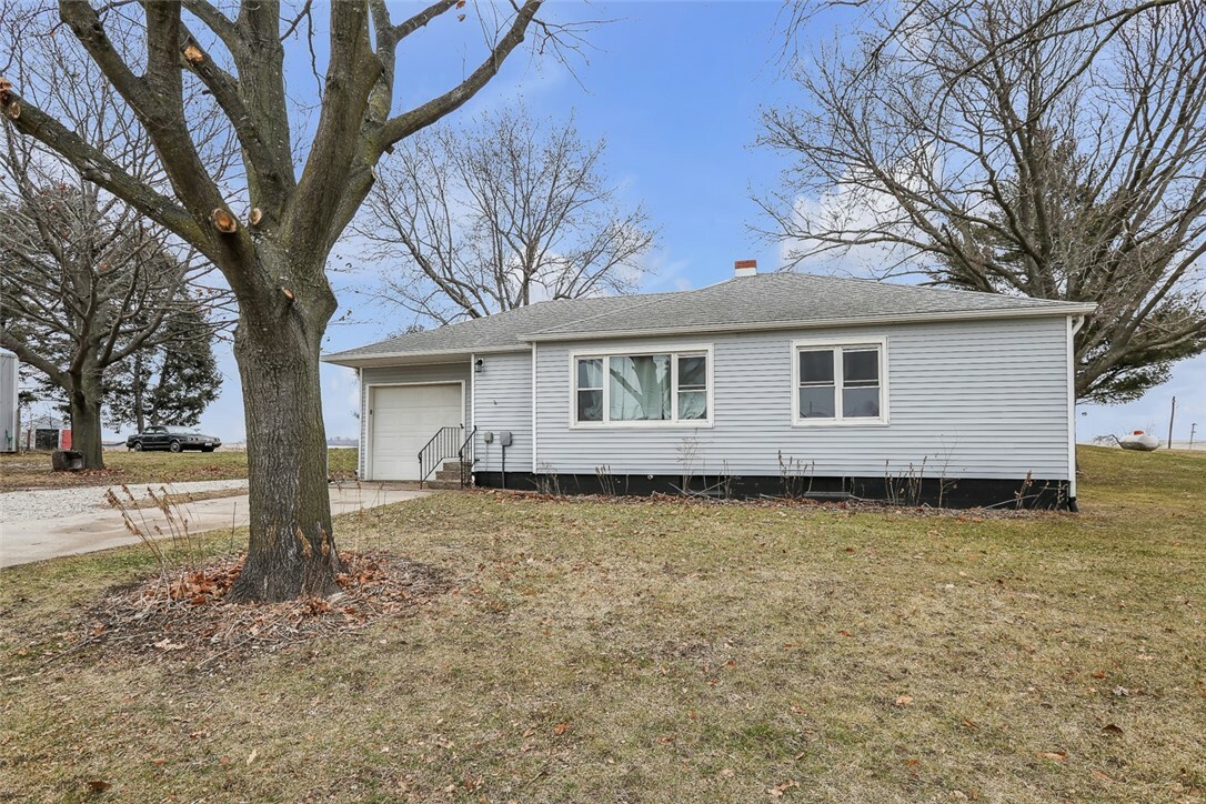 Property Photo:  320 Peoria Street W  IA 50219 