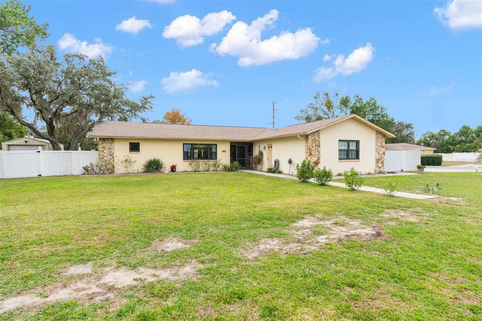 Property Photo:  3230 Coronet Court  FL 34609 