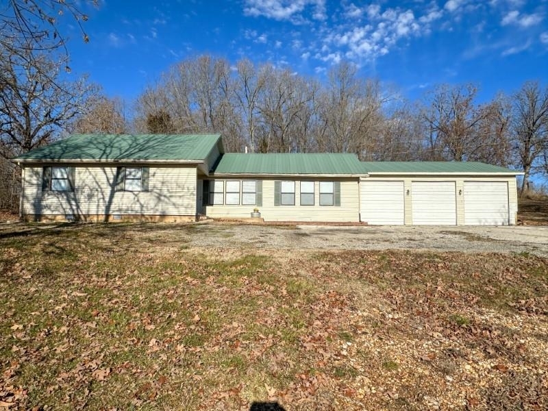 Property Photo:  464 N Main Street  AR 72576 