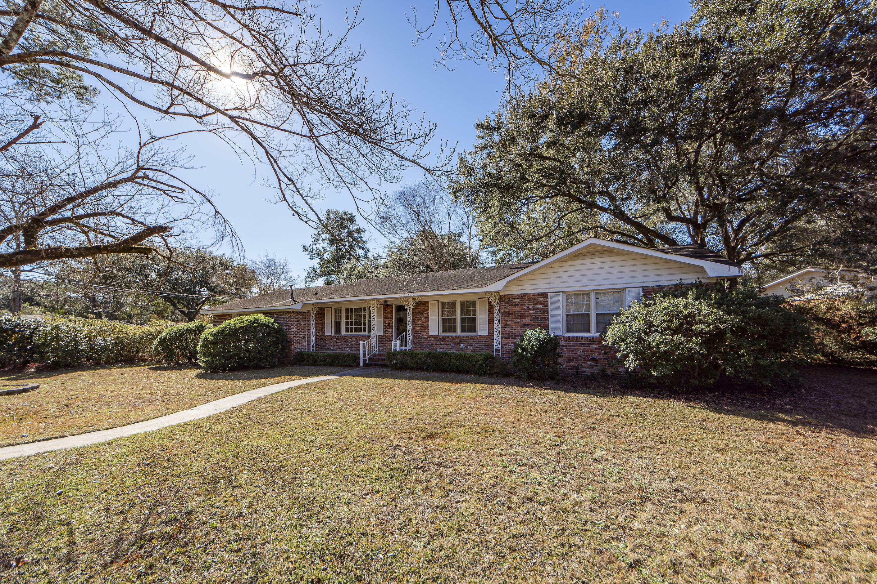 Property Photo:  210 Harter Drive  SC 29485 