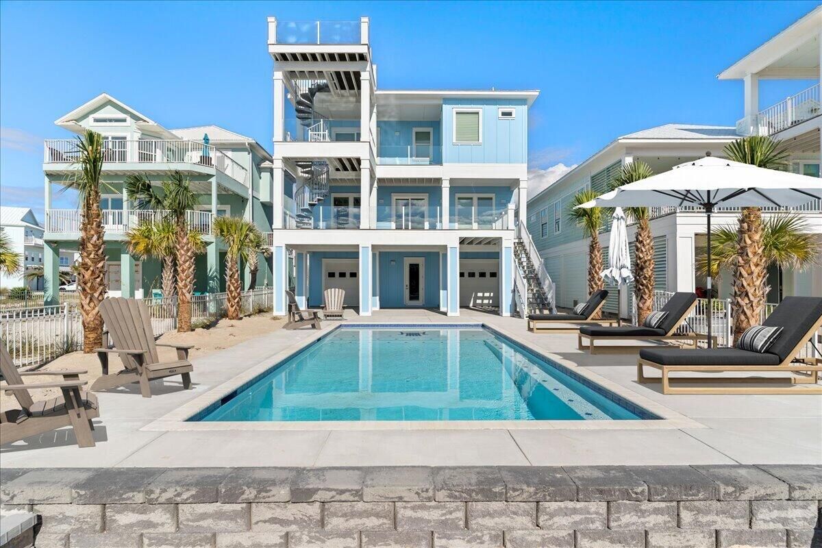 Property Photo: 7392 Grand Navarre Boulevard FL 32566