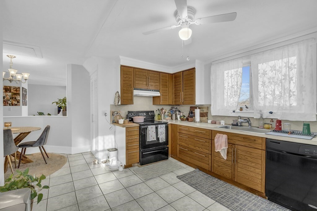 Property Photo:  7 E Main St  MA 01432 