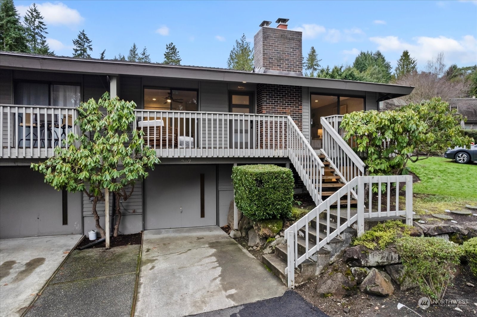 Property Photo:  207 169th Avenue NE  WA 98008 