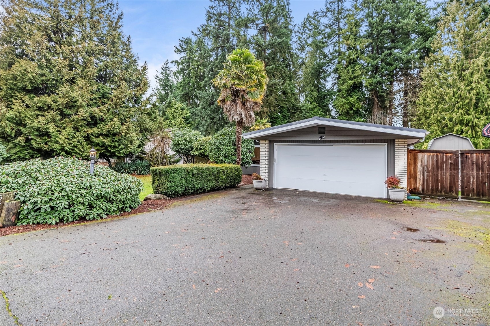 Property Photo:  652 S 298th Street  WA 98003 