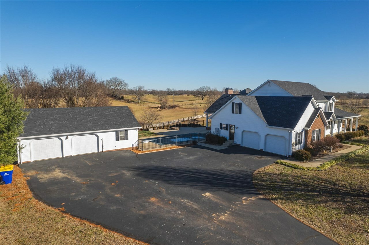 Property Photo:  828 Bethel Lane  KY 42103 