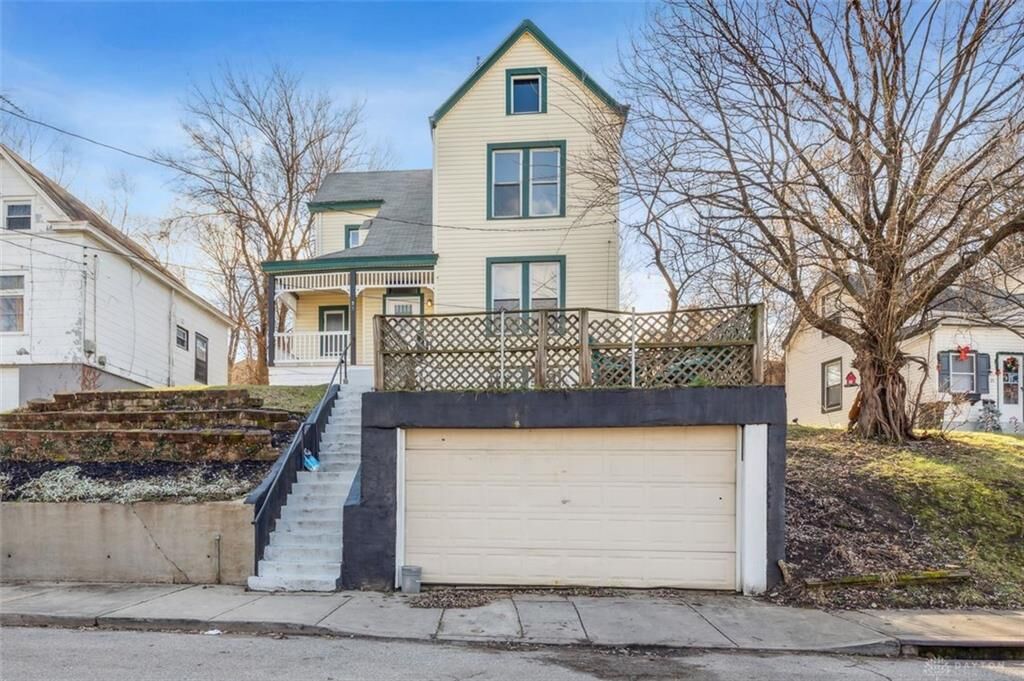 Property Photo:  23 Phillips Avenue  OH 45217 