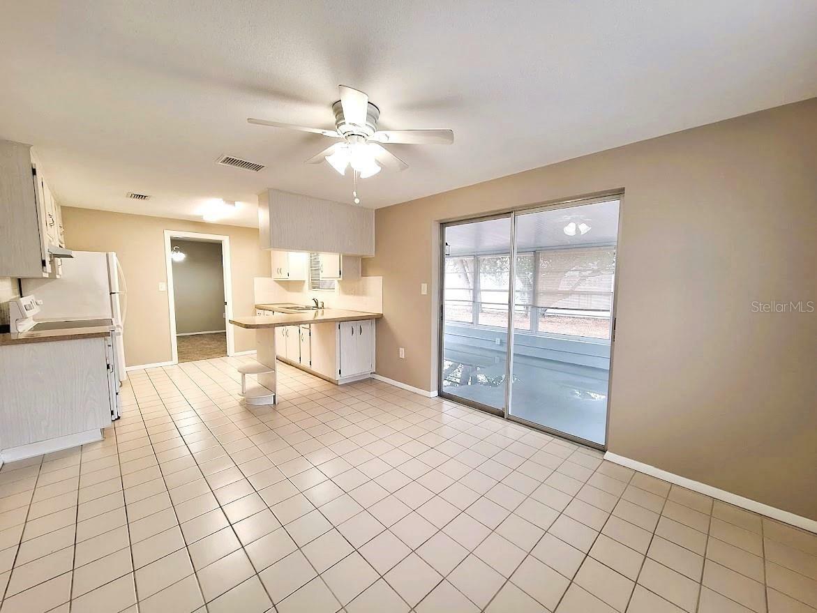 Property Photo:  10221 Oak Hill Drive  FL 34668 