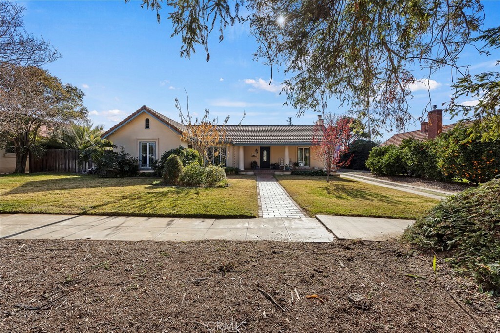 Property Photo:  940 Campus Avenue  CA 92374 