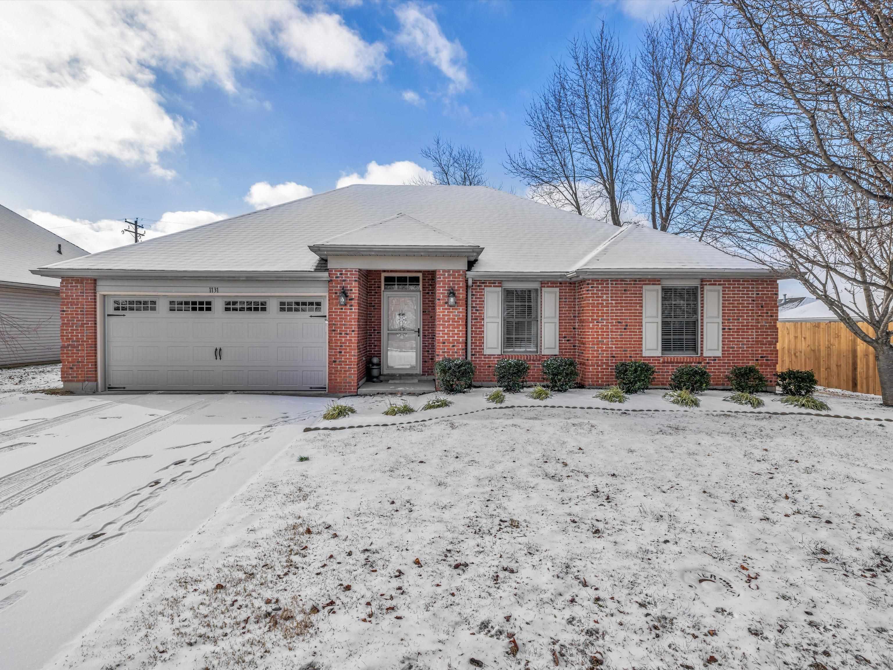 Property Photo:  1131 Landing Meadow Drive  KY 42420 