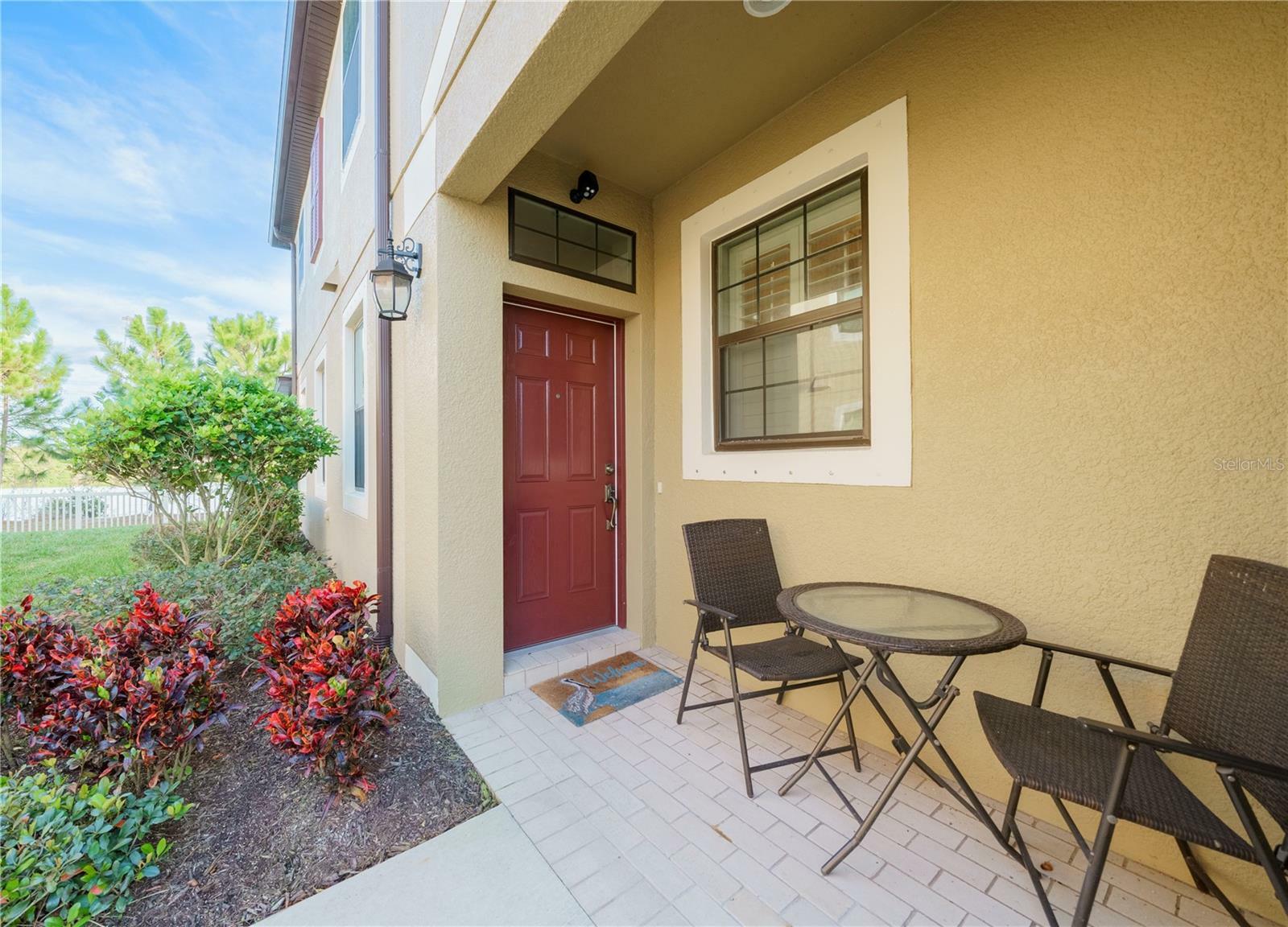 Property Photo:  9122 Fox Sparrow Road  FL 33626 