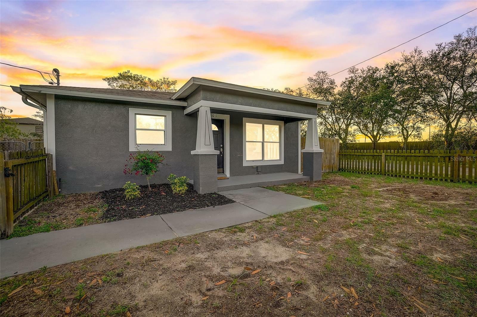 Property Photo:  3401 N 51 Street  FL 33619 