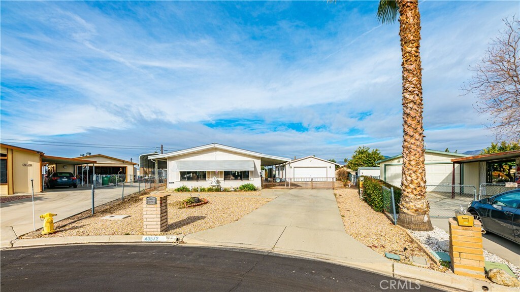 Property Photo: 43572 Walden Way CA 92544