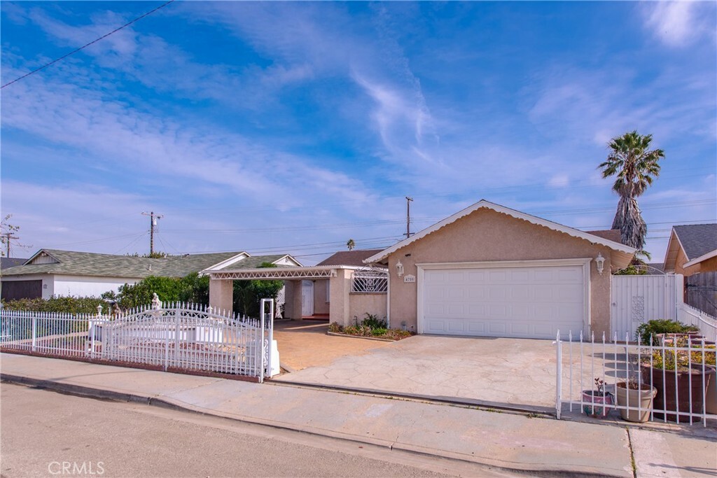 Property Photo:  4700 S J Street  CA 93033 