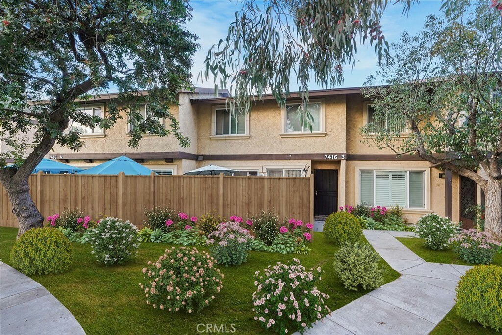 Property Photo:  7416 Laurelgrove Avenue 3  CA 91605 