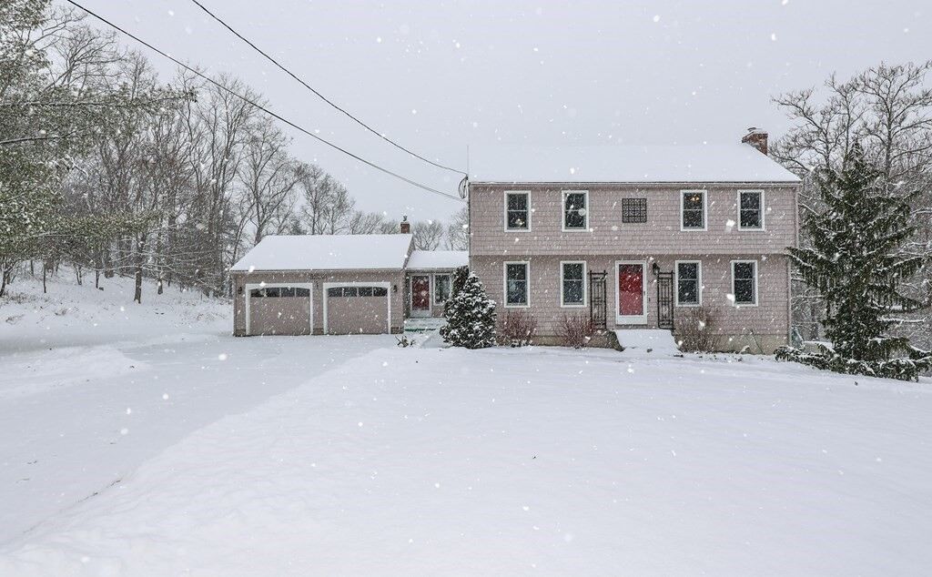 Property Photo:  107 Lexington Rd  MA 01826 