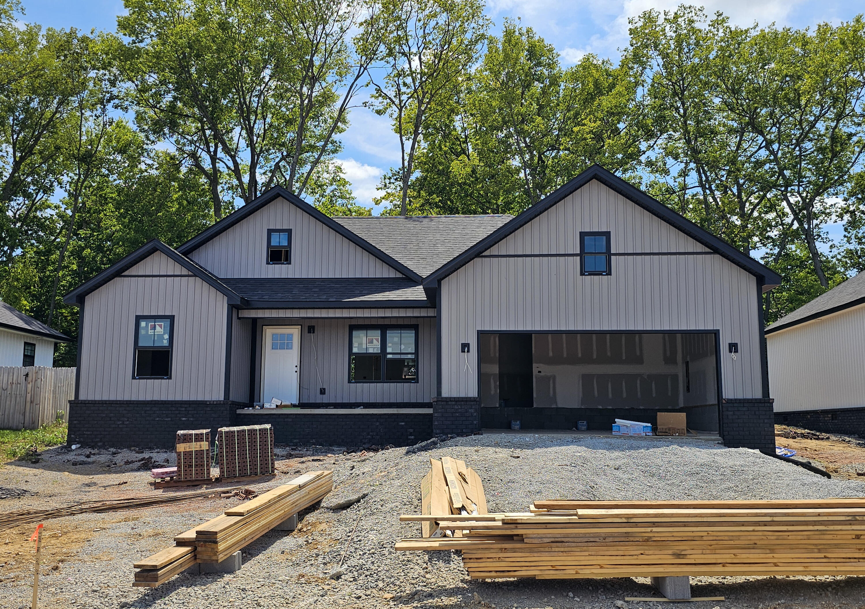 309 Pinehurst Way  Harrodsburg KY 40330 photo