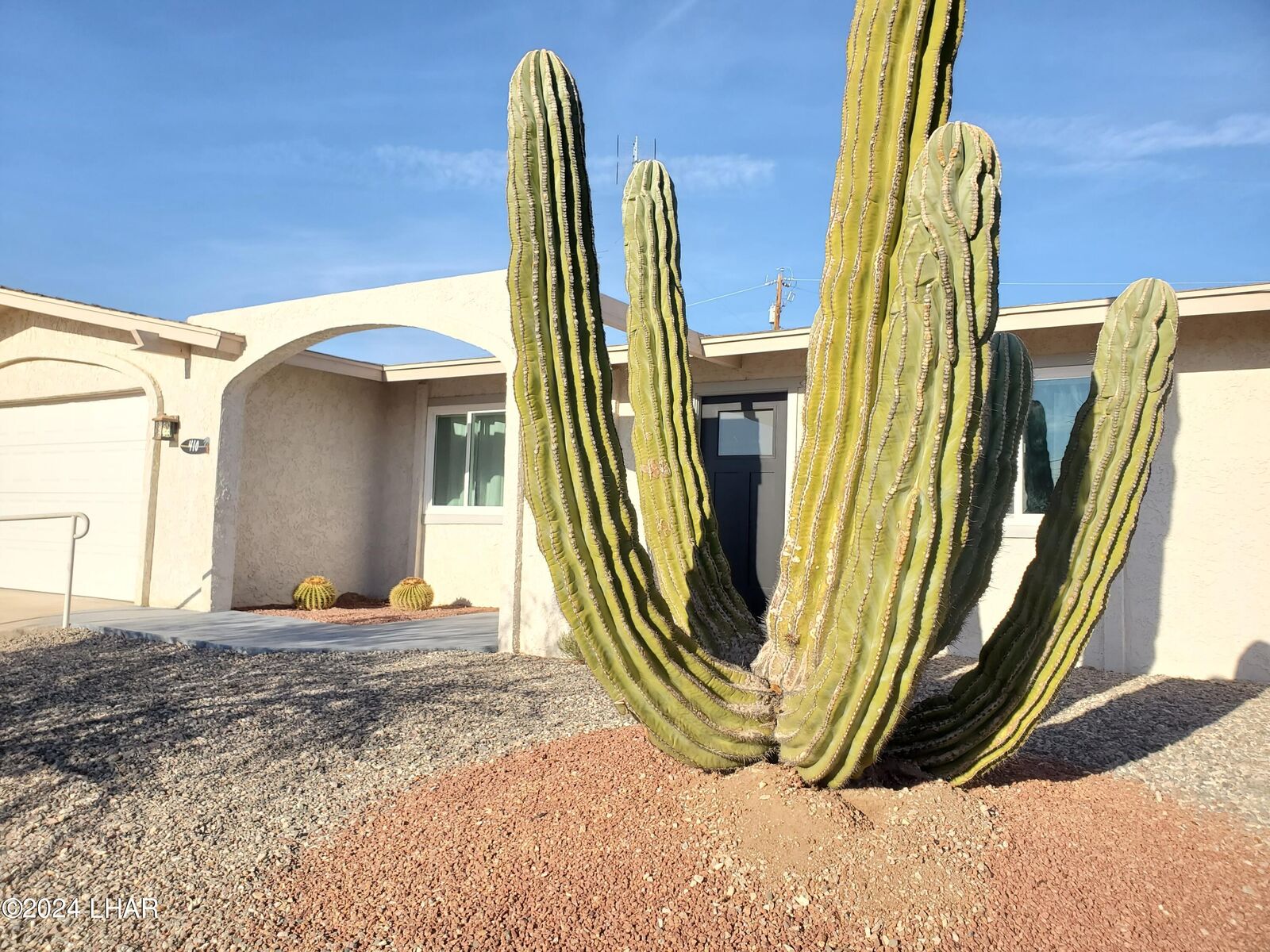 Property Photo:  410 Corvair Dr  AZ 86406 