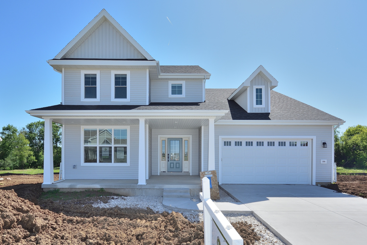 Property Photo: 1391 Windwood Rd WI 53066