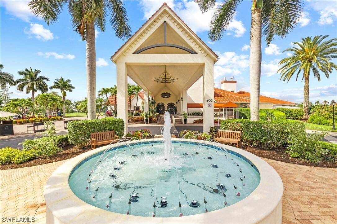 Property Photo: 433 Country Hollow Court C105 FL 34104