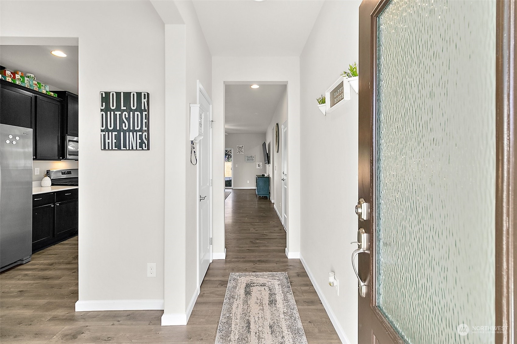 Property Photo:  1089 Bondgard Avenue E  WA 98022 