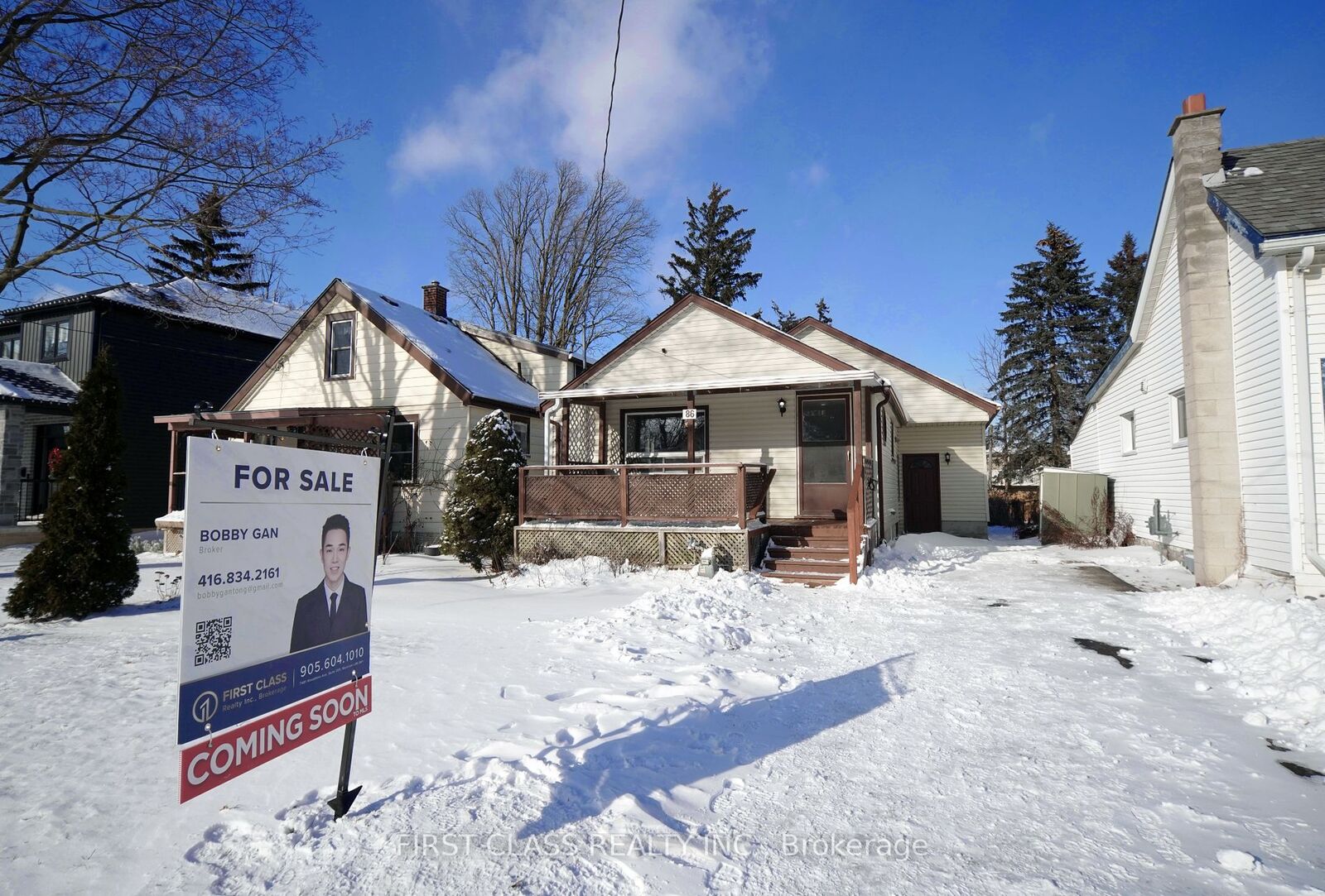 Property Photo:  86 Langarth St W  ON N6J 1P4 