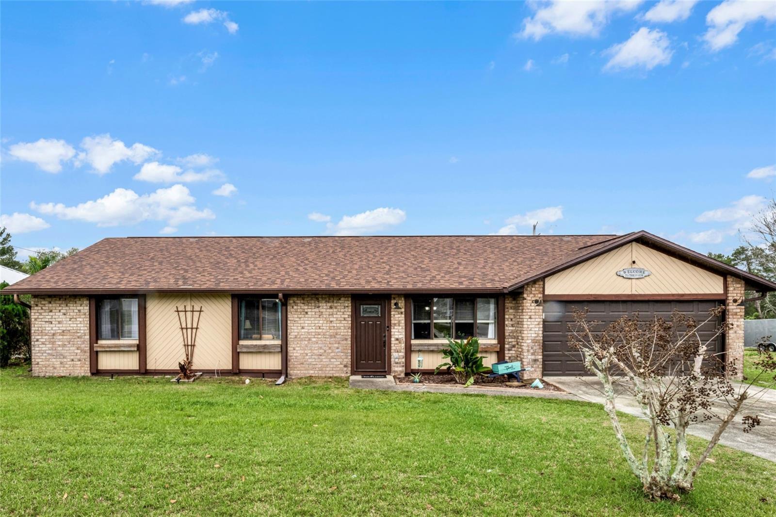 Property Photo:  1092 W Seagate Drive  FL 32725 